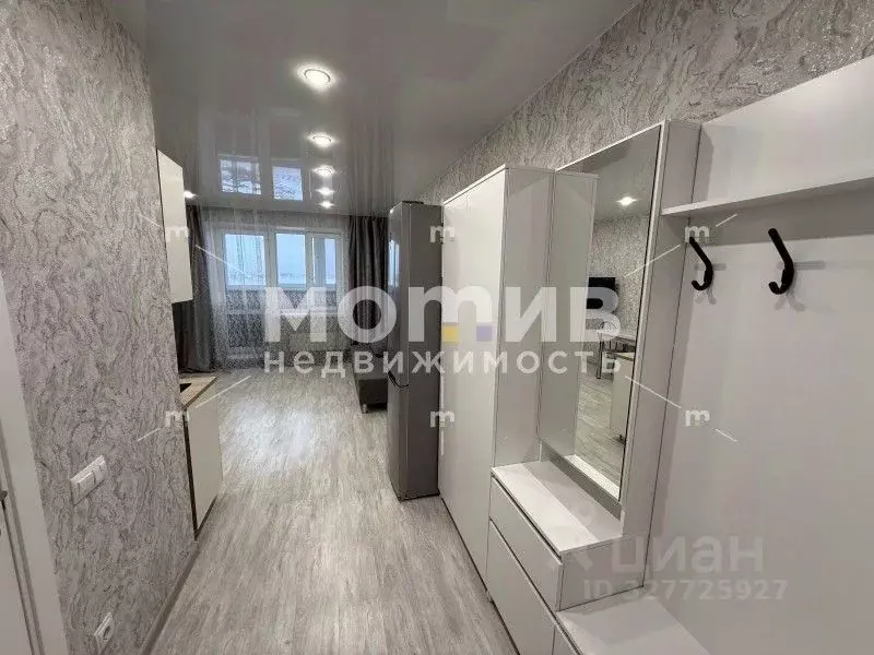 Студия Тюменская область, Тюмень ул. Тимофея Чаркова, 28 (25.0 м) - Фото 1