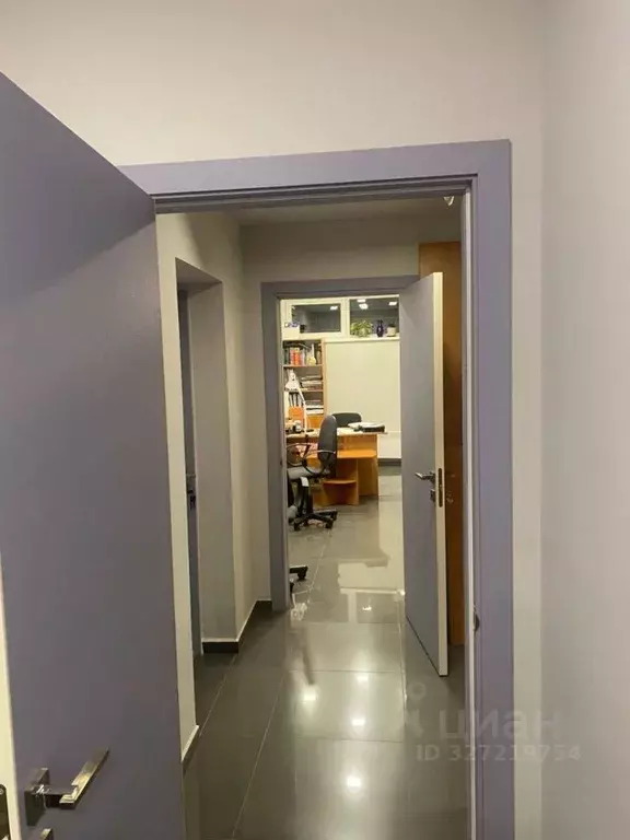 Офис в Севастополь ул. Парковая, 12 (78 м) - Фото 2