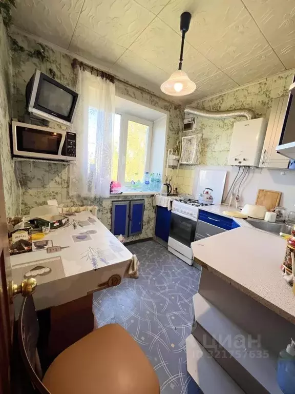 2-к кв. Псковская область, Великие Луки ул. Гастелло, 12 (41.8 м) - Фото 0