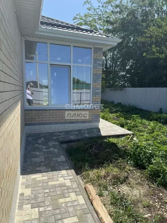 Дом в Краснодарский край, Динской район, с. Красносельское, Молодежный ... - Фото 1