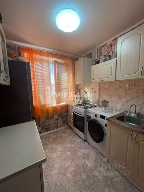 3-к кв. Белгородская область, Старый Оскол Парковый мкр, 3 (47.0 м) - Фото 0