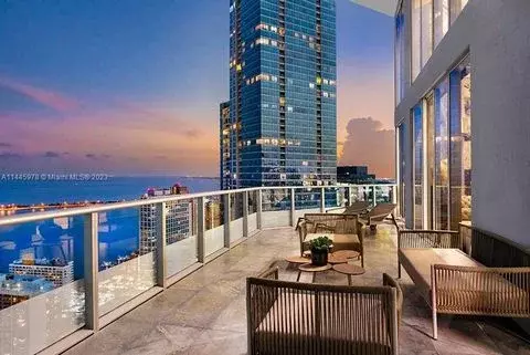 Brickellhouse Condo, Unit 4400 - Фото 2