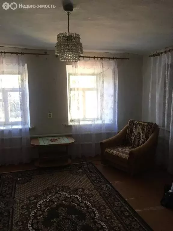Дом в Камышеватская, Красная улица (88.3 м) - Фото 1