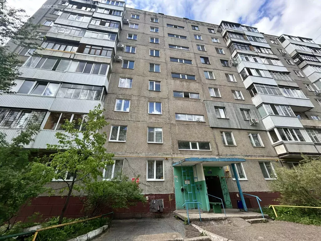3-комнатная квартира: Уфа, улица Степана Злобина, 34 (56 м) - Фото 1