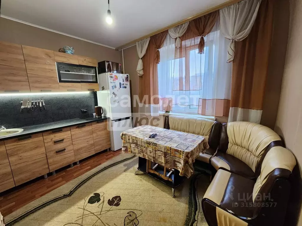 1-к кв. Курская область, Курск просп. Вячеслава Клыкова, 85 (35.8 м) - Фото 0
