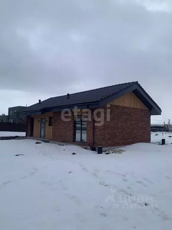 Дом в Пермский край, пос. Горный проезд Культурный, 2 (75 м) - Фото 0