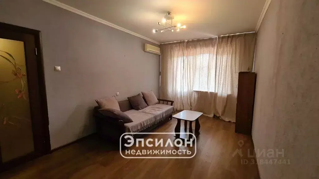 2-к кв. Курская область, Курск просп. Хрущева, 5 (50.0 м) - Фото 1