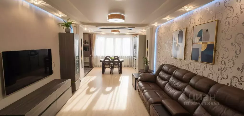 3-к кв. Белгородская область, Белгород ул. 5 Августа, 31 (113.9 м) - Фото 2