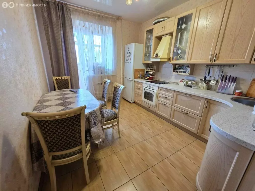 2-комнатная квартира: Казань, улица Серова, 51/11 (65 м) - Фото 1