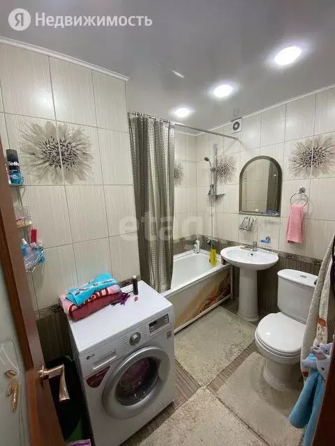 3-комнатная квартира: Ачинск, 2-й микрорайон, 26 (54.5 м) - Фото 0
