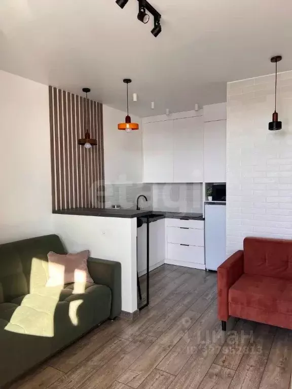 Студия Кировская область, Киров ул. Калинина, 40 (28.9 м) - Фото 1