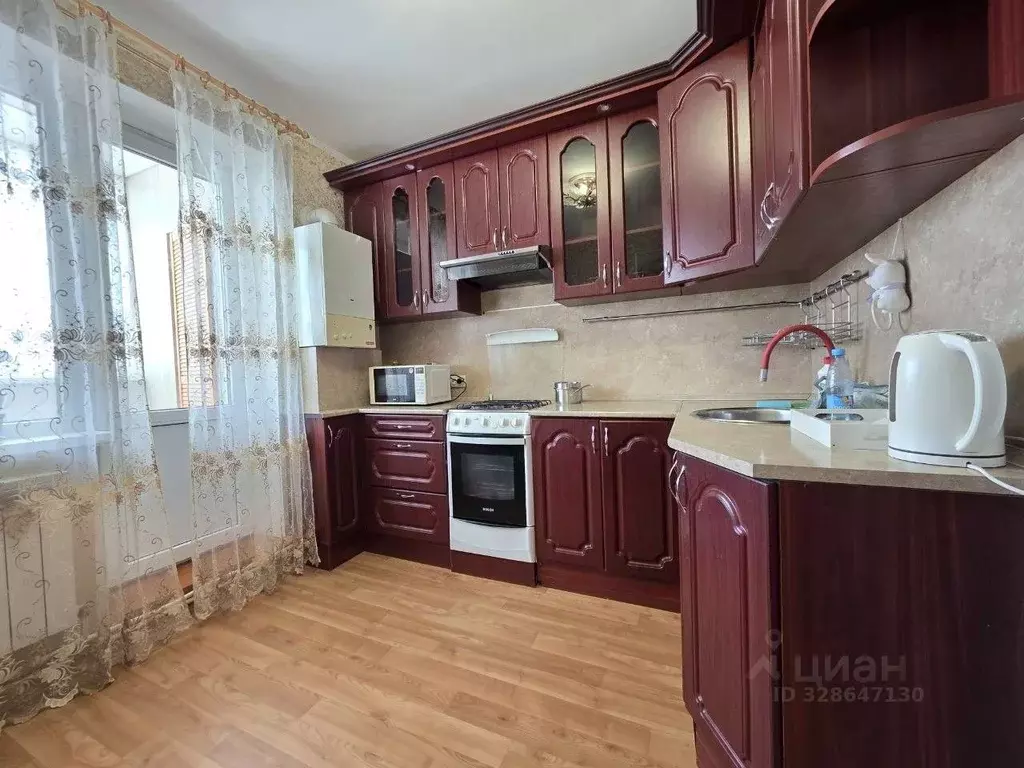 2-к кв. Белгородская область, Белгород ул. Есенина, 44 (51.1 м) - Фото 1