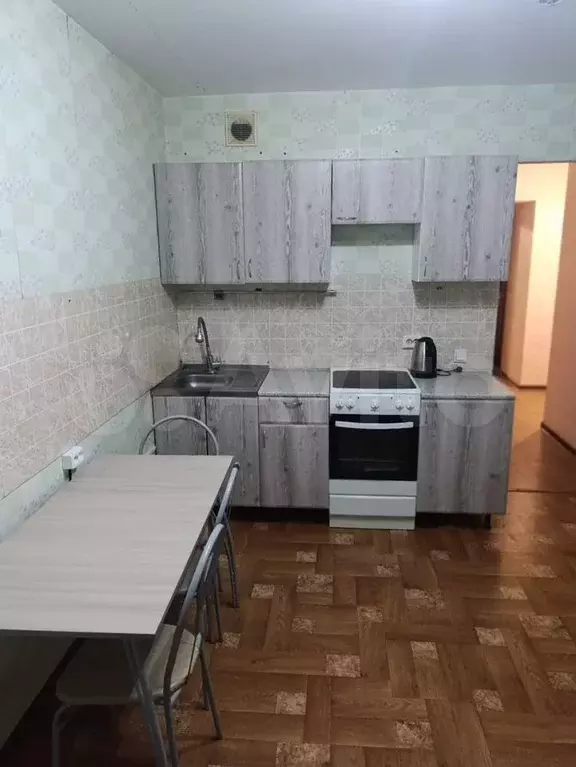 1-к. квартира, 44 м, 4/10 эт. - Фото 0