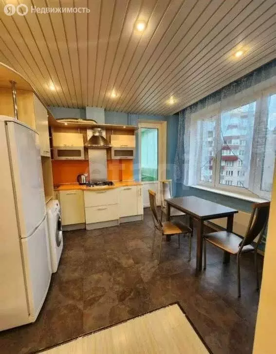 1-комнатная квартира: Псков, улица Кузбасской Дивизии, 26 (45.7 м) - Фото 1