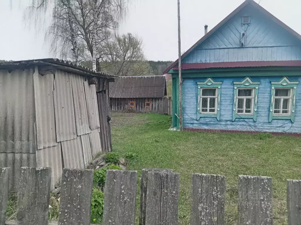 Дом в Пензенская область, Бессоновский район, с. Лопуховка Нагорная ... - Фото 1