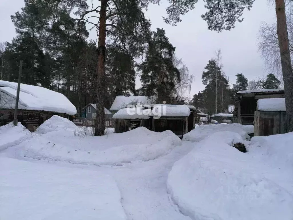 Участок в Ленинградская область, Гатчинский район, Вырица городской ... - Фото 0