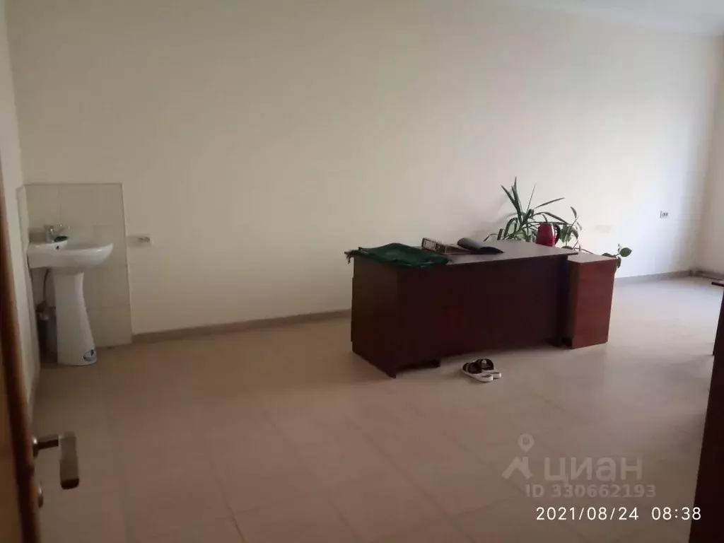 Офис в Дагестан, Дагестанские Огни просп. Калинина, 90 (100 м) - Фото 1
