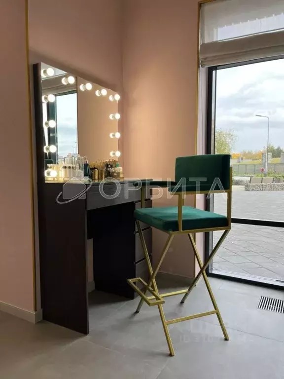 Помещение свободного назначения в Тюменская область, Тюмень ул. ... - Фото 1