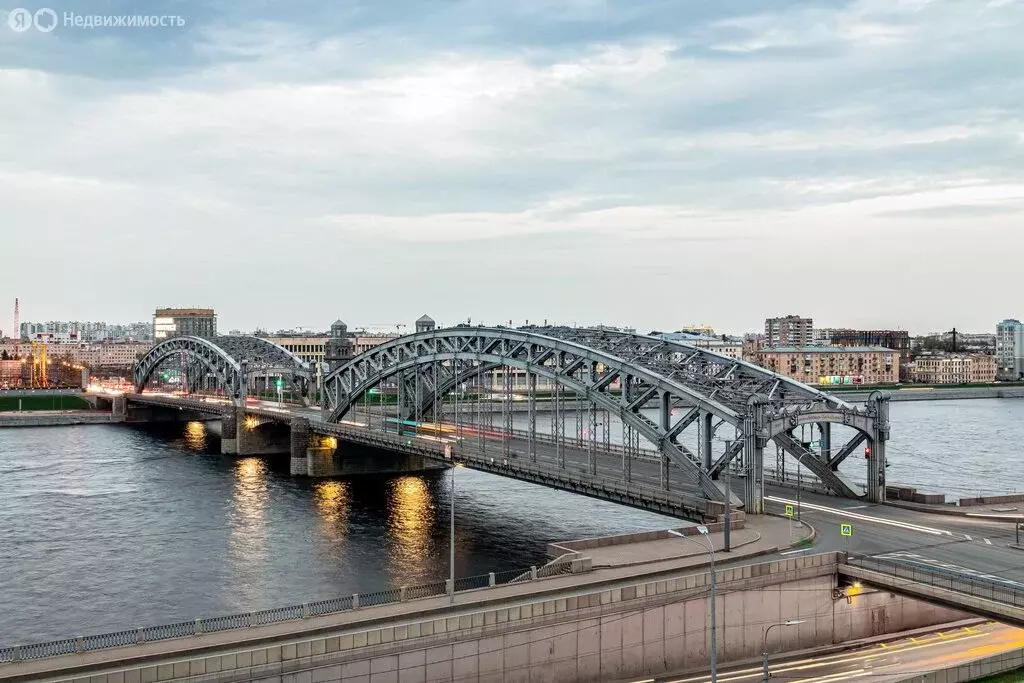 4-комнатная квартира: Санкт-Петербург, Смольный проспект, 17 (166.7 м) - Фото 1