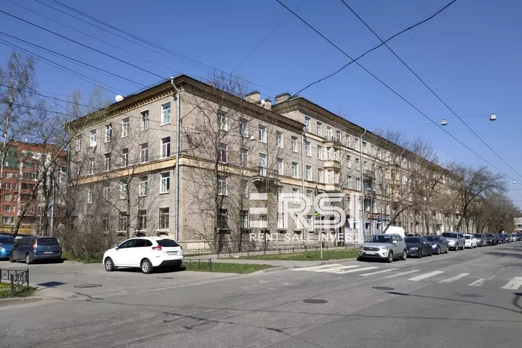 Купить ПСН возле остановки 217.5 м2, 2 входа - Фото 0