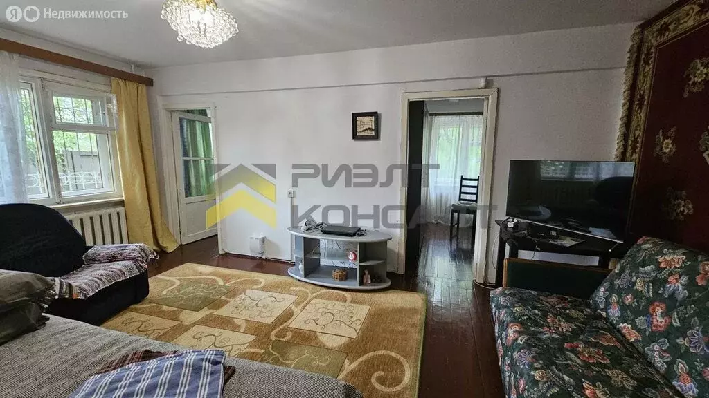 4-комнатная квартира: Омск, 24-я Северная улица, 206А (50 м) - Фото 0