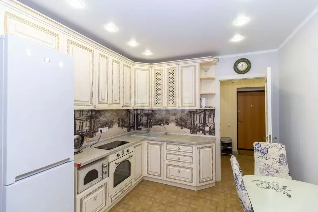 1-к кв. Тюменская область, Тюмень Амурская ул., 39 (37.0 м) - Фото 1