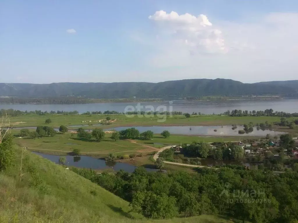 Дом в Самарская область, Ставропольский район, Васильевка с/пос, ... - Фото 0