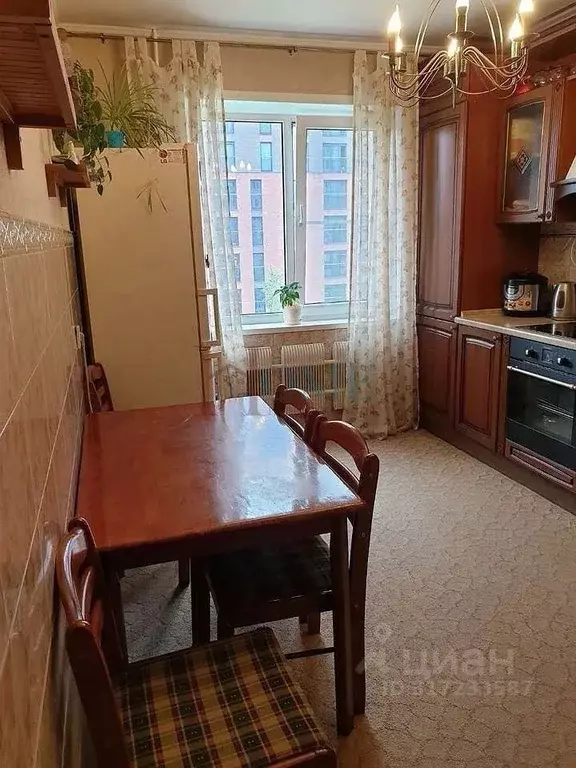 3-к кв. Новосибирская область, Новосибирск ул. Сакко и Ванцетти, 42 ... - Фото 0