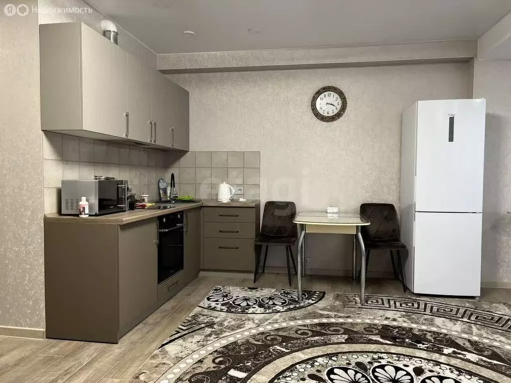 Квартира-студия: Барнаул, проспект Ленина, 195А (38 м) - Фото 2