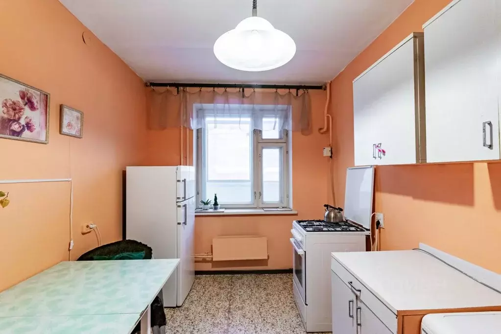 1-к кв. Свердловская область, Екатеринбург ул. Красных Командиров, 106 ... - Фото 2