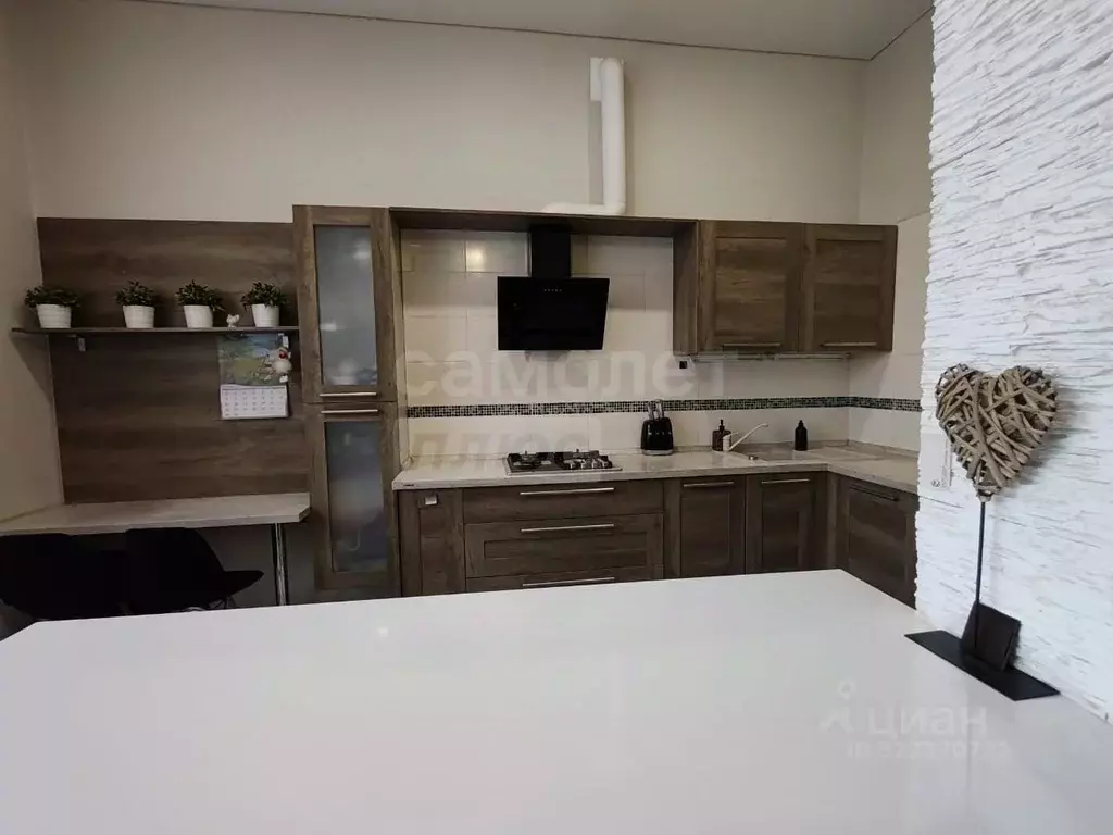 Дом в Оренбургская область, Оренбургский район, с. Нежинка Звездная ... - Фото 1