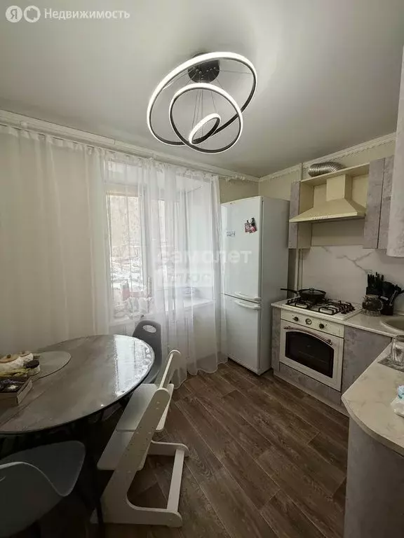 3-комнатная квартира: Октябрьский, улица Академика Королёва, 10А (56 ... - Фото 1