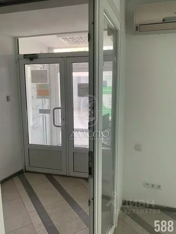 Офис в Севастополь ул. Воронина, 10 (54 м) - Фото 2