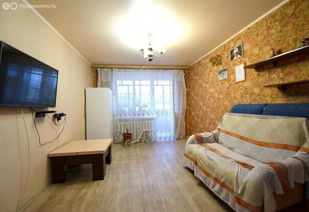 3-комнатная квартира: Туймазы, улица Комарова, 31 (57.9 м) - Фото 1