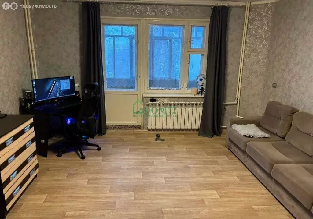 1-комнатная квартира: Тобольск, 9-й микрорайон, 18А (38 м) - Фото 1