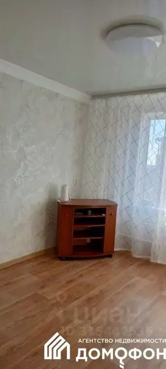 Комната Омская область, Омск ул. 2-я Солнечная, 23 (13.2 м) - Фото 1