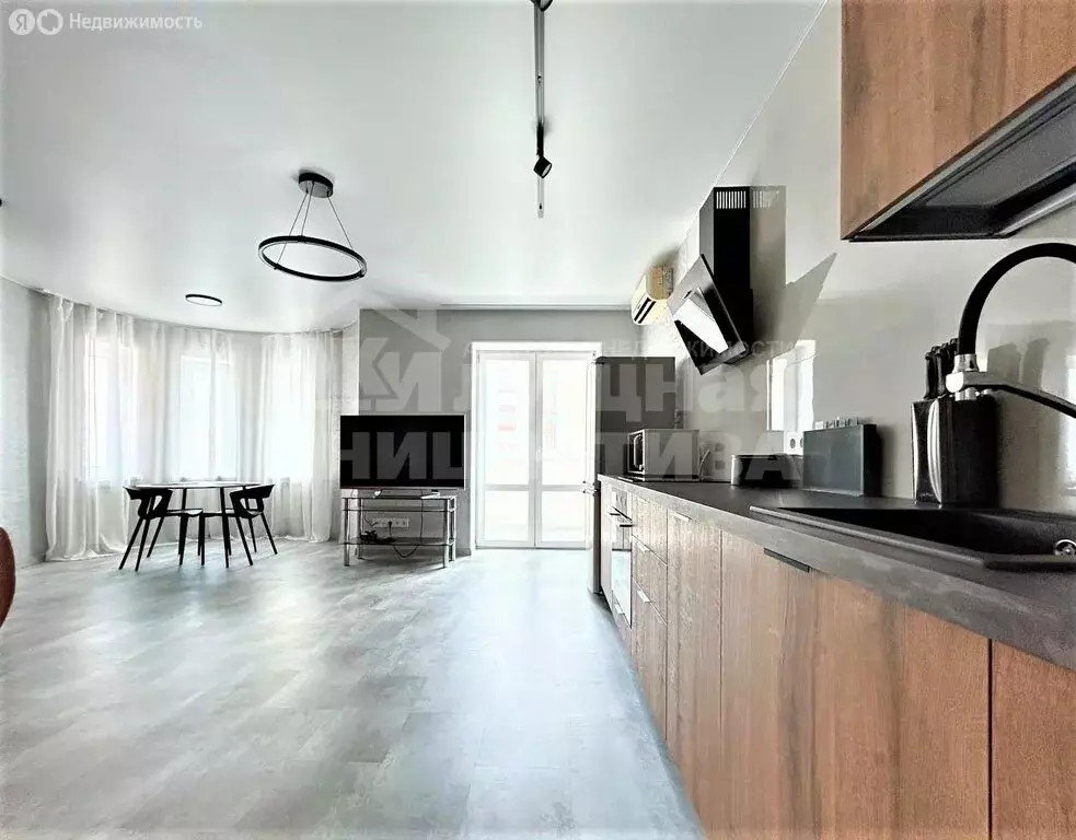 2-комнатная квартира: Уфа, улица Цюрупы, 145 (69 м) - Фото 1