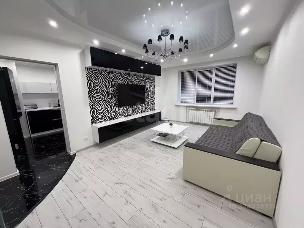 3-к кв. Саратовская область, Энгельс ул. Шурова Гора, 7/8 (80.0 м) - Фото 1