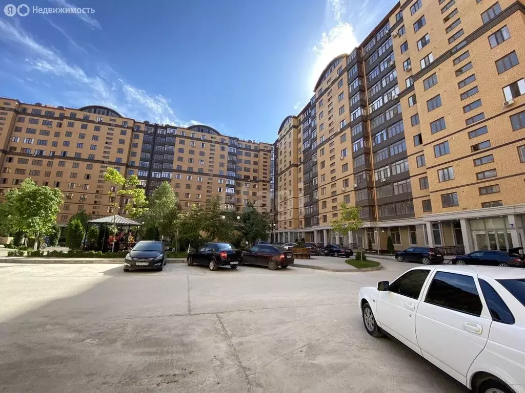 3-комнатная квартира: Каспийск, улица Магомедали Магомеджановa, 31 ... - Фото 2