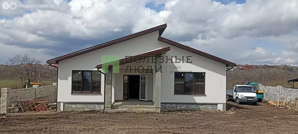 Дом в село Таврово, микрорайон Таврово-5 (120 м) - Фото 1