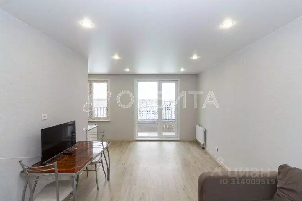 Студия Тюменская область, Тюменский район, д. Патрушева ул. Александра ... - Фото 1