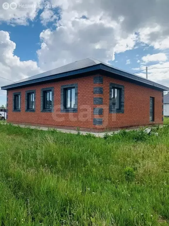 Дом в село Таптыково, улица Строителей (98 м) - Фото 2