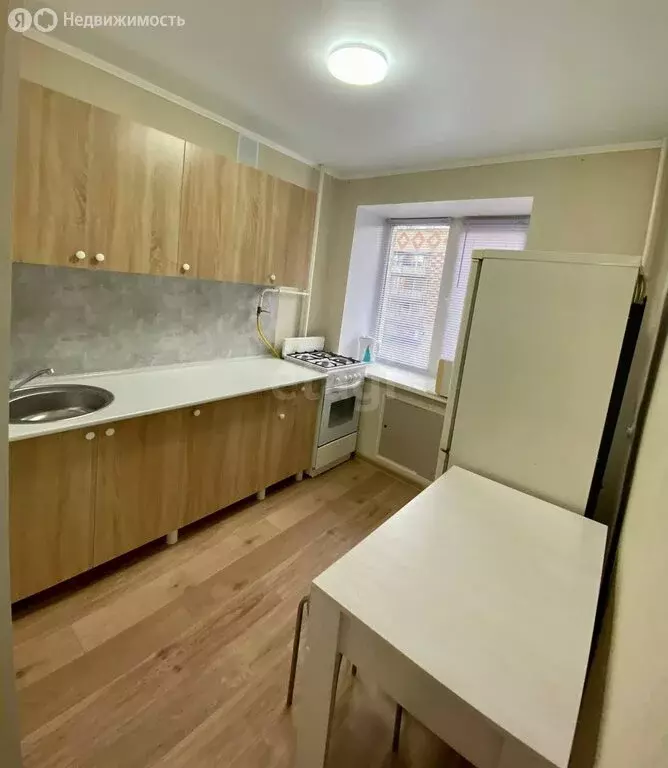 1-комнатная квартира: Альметьевск, улица Ленина, 101 (32.8 м) - Фото 1