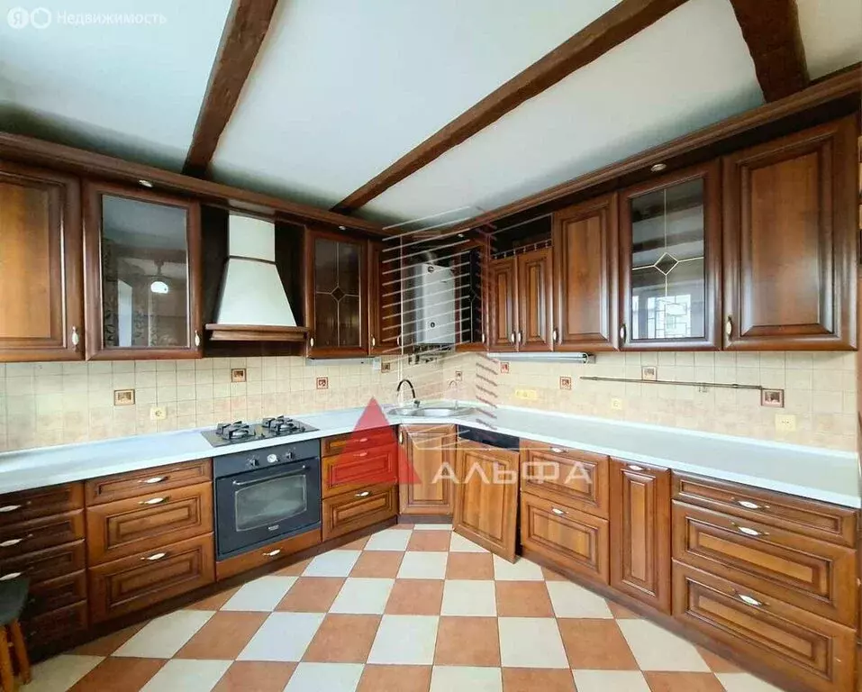 4-комнатная квартира: Евпатория, улица 13 Ноября, 83 (100 м) - Фото 2