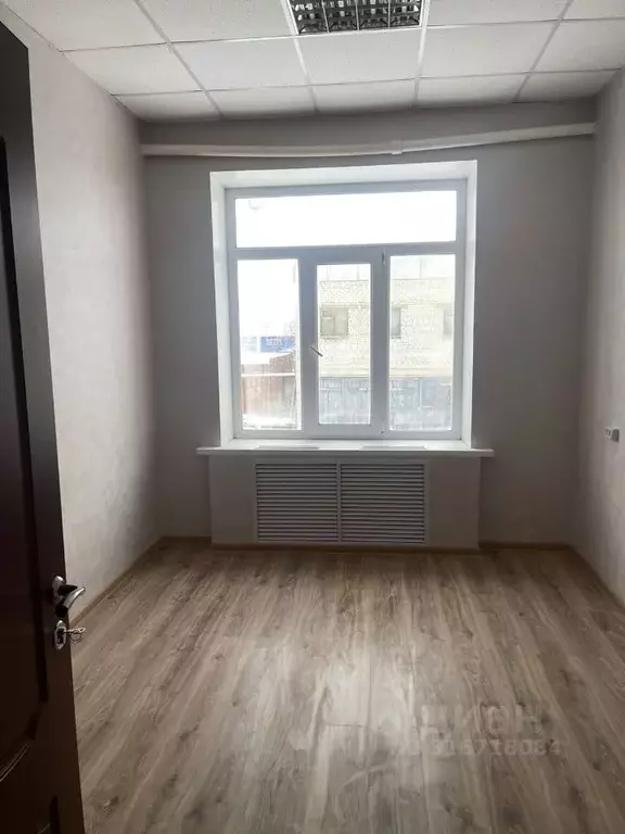 Помещение свободного назначения в Чувашия, Канаш ул. Чкалова, 9 (34 м) - Фото 1