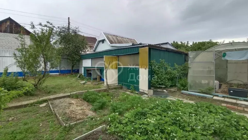 Дом в Волгоградская область, Волжский проезд 20-й (30 м) - Фото 0