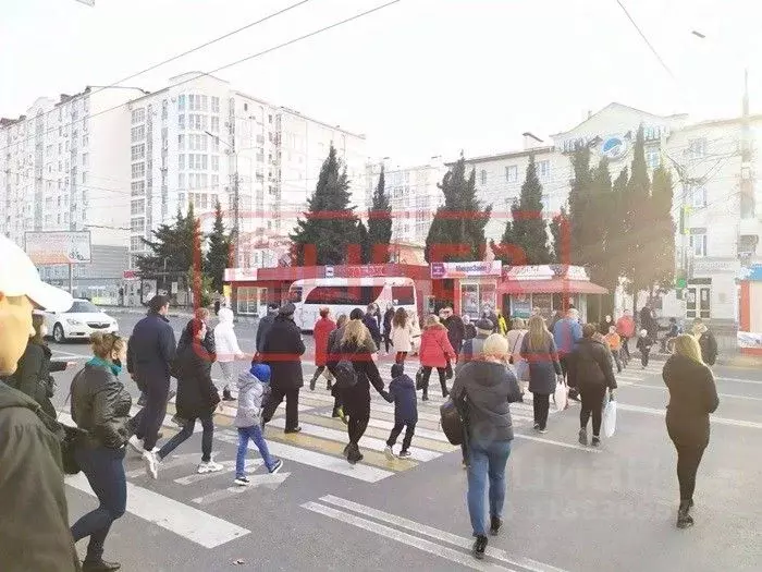 Помещение свободного назначения в Севастополь просп. Октябрьской ... - Фото 1