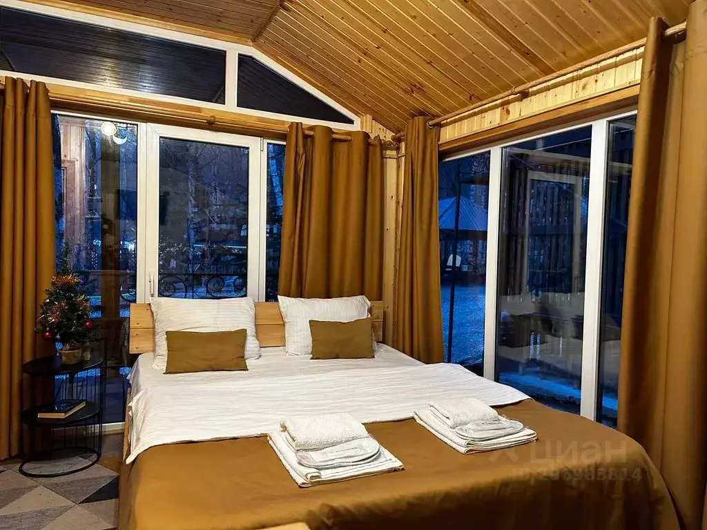 Дом в Карачаево-Черкесия, Зеленчукский район, с. Архыз  (24 м) - Фото 1