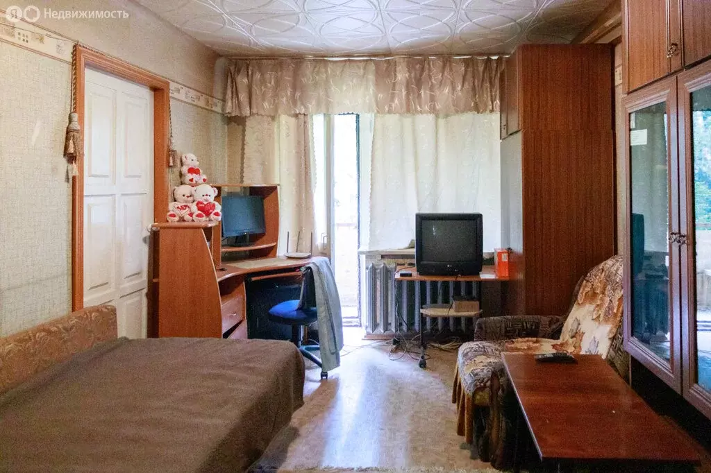 3-комнатная квартира: Екатеринбург, проспект Космонавтов, 91 (55 м) - Фото 0