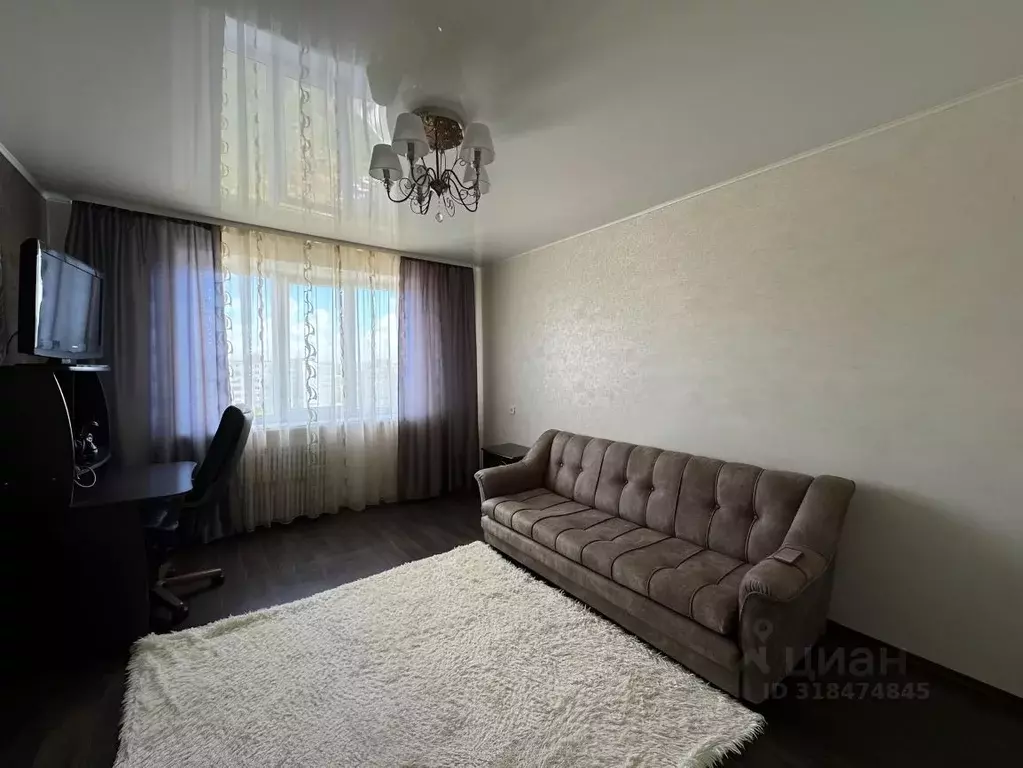 3-к кв. Оренбургская область, Оренбург ул. Чкалова, 37 (67.0 м) - Фото 0